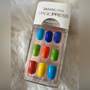 Dashing Diva Magic Press Press-On Nails Rainbow Primary